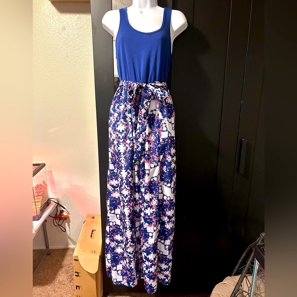 Beautiful love, fire, flowing dress size small